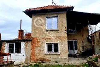Къща във Велико Търново, с. Ново ище