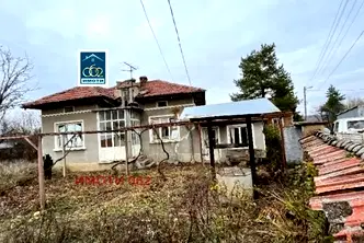 Къща във Велико Търново, с. Ново село