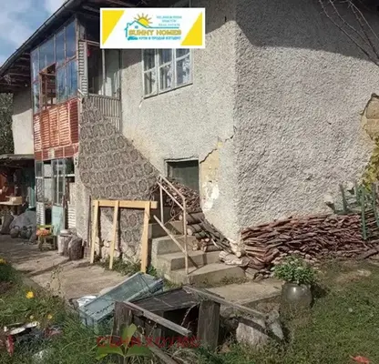 Снимка 2 — Къща във Велико Търново, с. Ново село