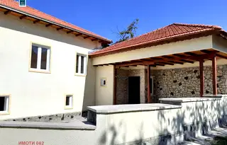 Къща във Велико Търново, с. Ново село