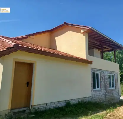 Снимка 3 — Къща във Велико Търново, с. Ново село