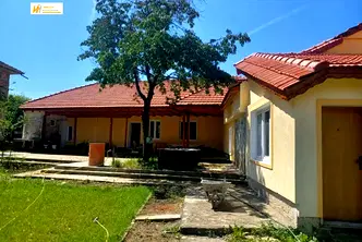 Къща във Велико Търново, с. Ново село