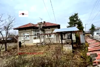 Къща във Велико Търново, с. Ново село