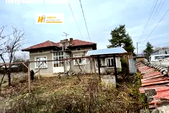 Къща във Велико Търново, с. Ново село