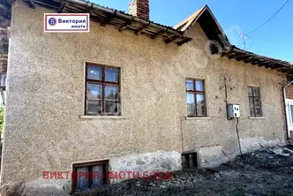 Къща във Велико Търново, с. Обединение