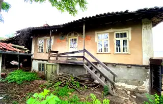 Къща във Велико Търново, с. Обединение