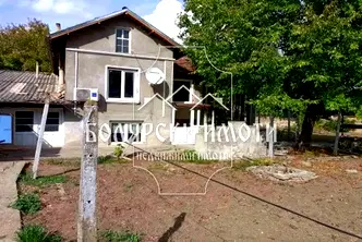 Къща във Велико Търново, с. Обединение