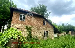 Къща във Велико Търново, с. Обединение