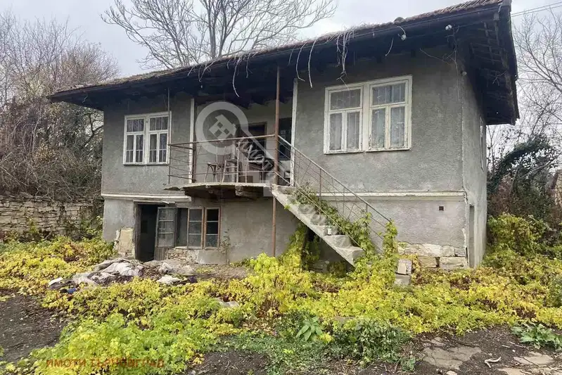 Къща във Велико Търново, с. Обединение