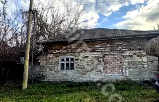 Къща във Велико Търново, с. Обединение