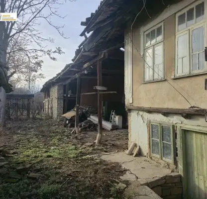 Снимка 3 — Къща във Велико Търново, с. Обединение