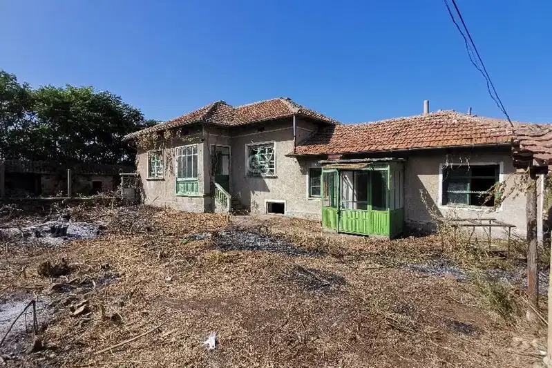 Къща във Велико Търново, с. Овча могила