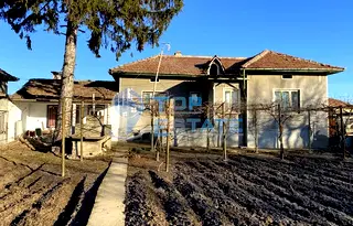 Къща във Велико Търново, с. Патреш