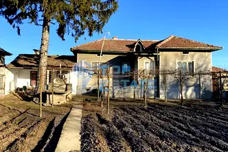 Къща във Велико Търново, с. Патреш
