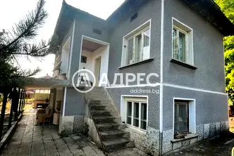 Къща във Велико Търново, с. Патреш