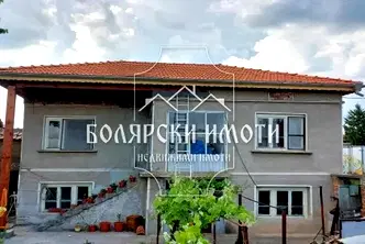 Къща във Велико Търново, с. Патреш