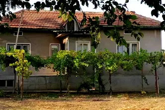 Къща във Велико Търново, с. Патреш