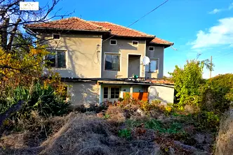Къща във Велико Търново, с. Патреш