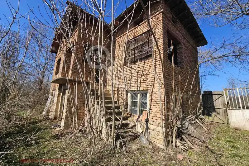 Къща във Велико Търново, с. Патреш