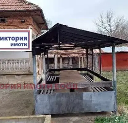 Снимка 2 — Къща с 3 спални в с. Павел, област Велико Търново