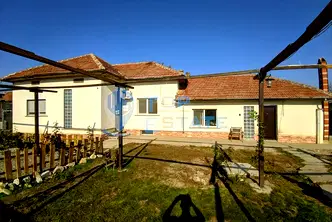 Къща във Велико Търново, с. Павел