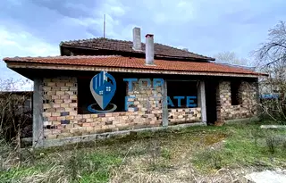 Къща във Велико Търново, с. Писарево