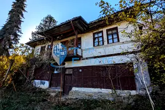 Къща във Велико Търново, с. Плаково