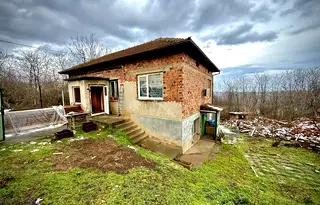 Къща във Велико Търново, с. Поликраище