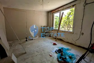Къща във Велико Търново, с. Поликраище