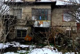 Къща във Велико Търново, с. Поликраище