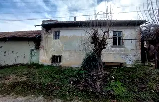 Къща във Велико Търново, с. Поликраище