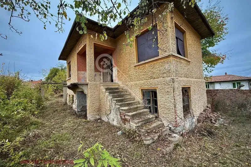 House in Oblast Veliko Tyrnovo, Polikraishte