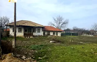 Къща във Велико Търново, с. Поликраище