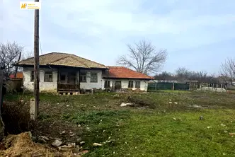 Къща във Велико Търново, с. Поликраище