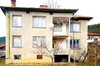 Къща във Велико Търново, с. Присово