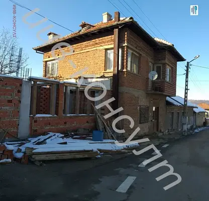 Снимка 2 — Къща във Велико Търново, с. Пушево
