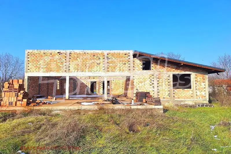 House in Oblast Veliko Tyrnovo, Pyrvomaici