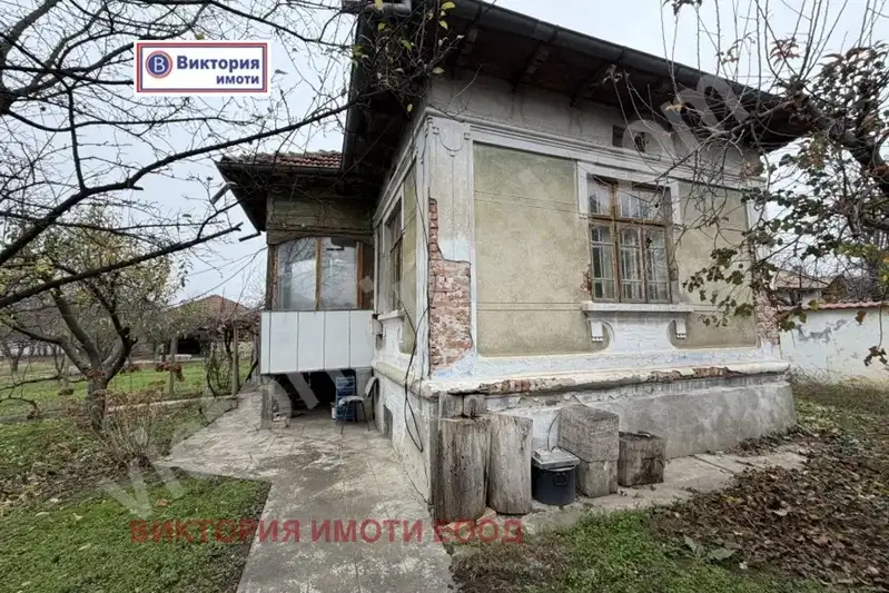 House in Oblast Veliko Tyrnovo, Pyrvomaici