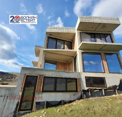 Photo 4 — House in Oblast Veliko Tyrnovo, с. Радковци