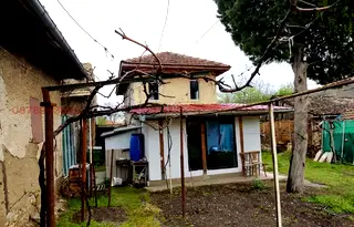 Къща във Велико Търново, с. Самоводене