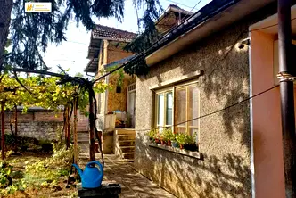 Къща във Велико Търново, с. Самоводене