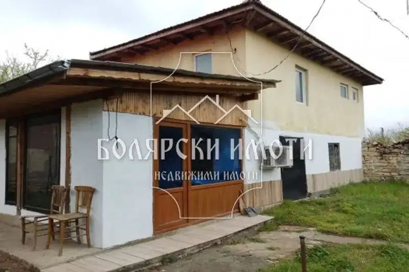 Къща във Велико Търново, с. Самоводене