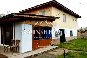Къща във Велико Търново, с. Самоводене