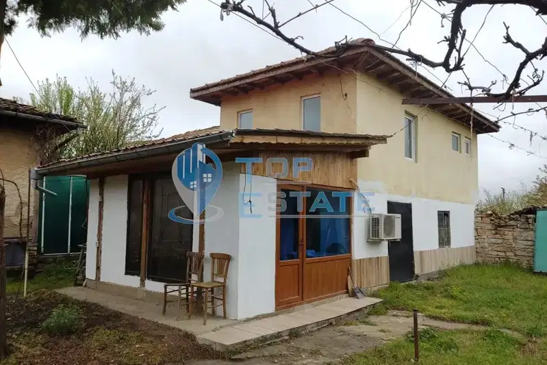 House in Oblast Veliko Tyrnovo, Samovodene