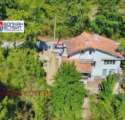 Photo 2 — House in Oblast Veliko Tyrnovo, Shodekovci