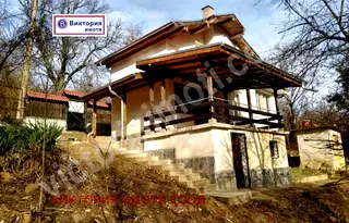 Къща във Велико Търново, с. Шодековци