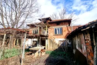 Къща във Велико Търново, с. Сломер