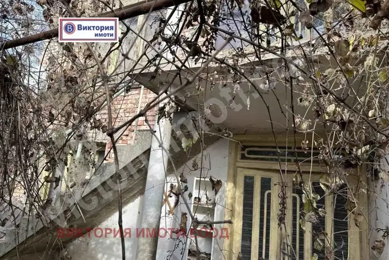 Къща във Велико Търново, с. Сломер