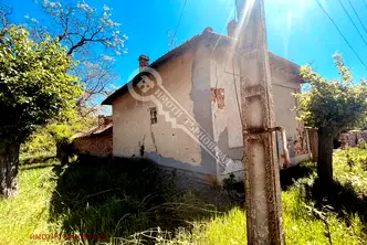 Къща във Велико Търново, с. Сломер