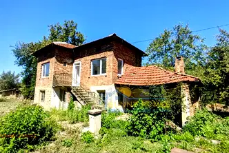 Къща във Велико Търново, с. Стамболово